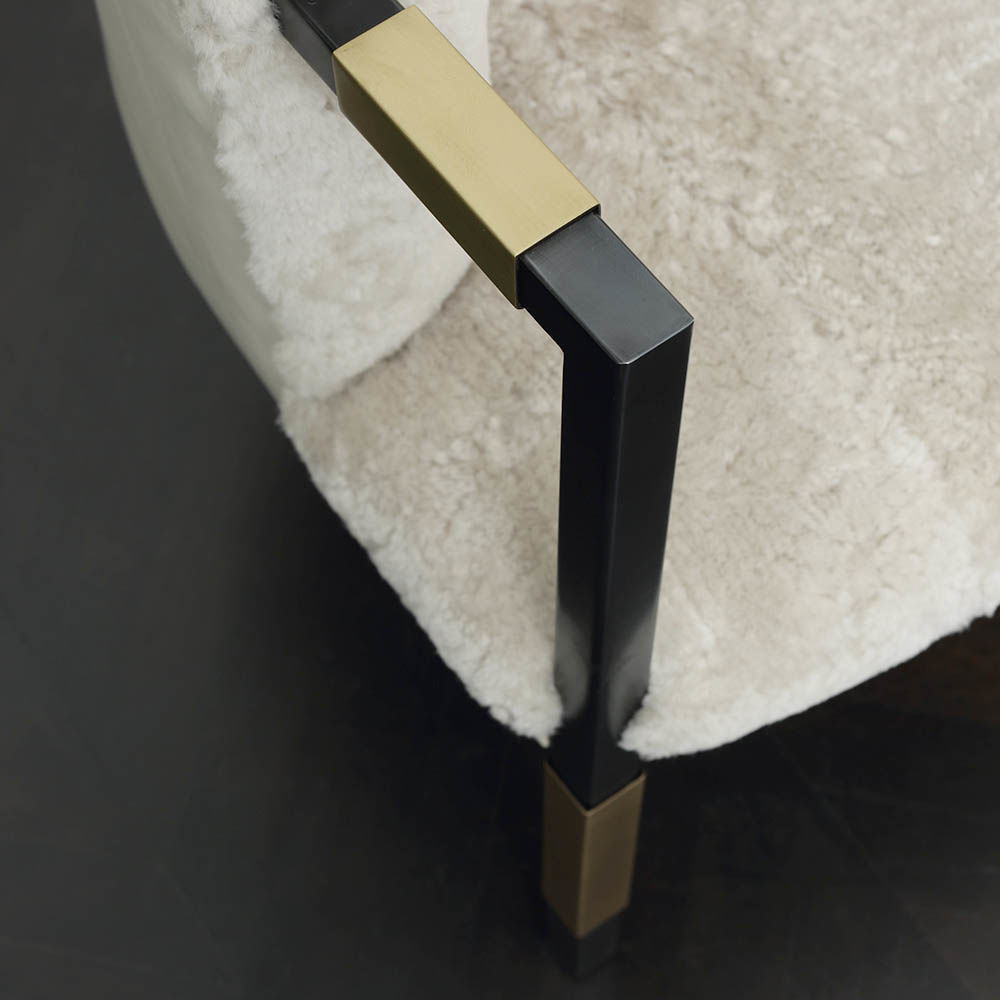 乐竞平台 - 坐具|沙发|办公家具|设计师家具|Larchmont沙发