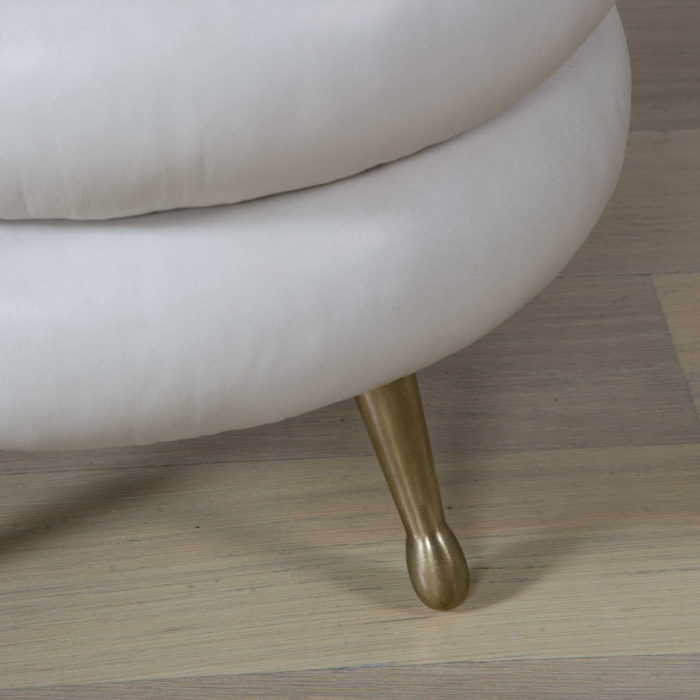 乐竞平台 - 坐具|吧椅/凳子|办公家具|设计师家具|劳雷尔凳子