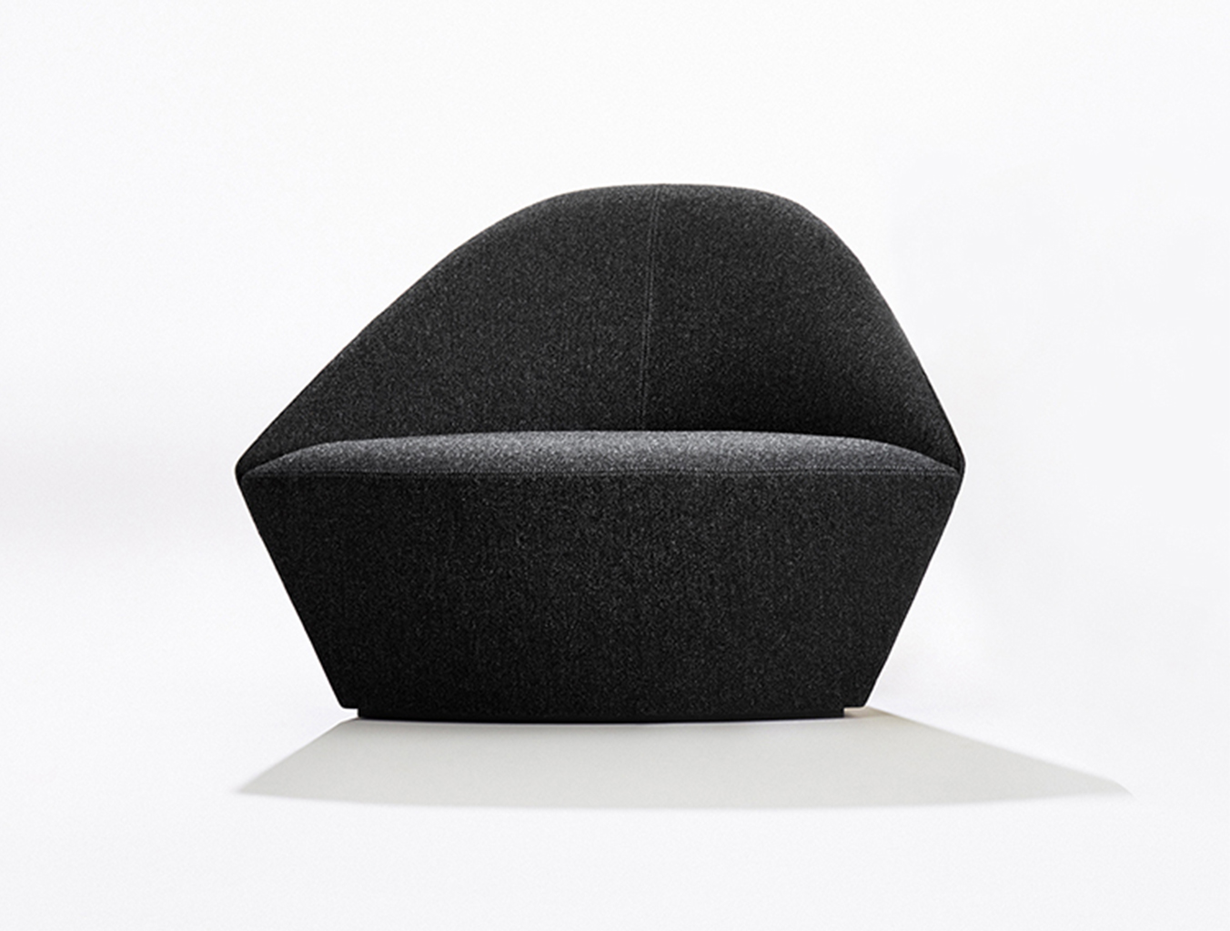 乐竞平台 - 坐具|休闲椅|办公家具|设计师家具|科利纳办公休闲沙发