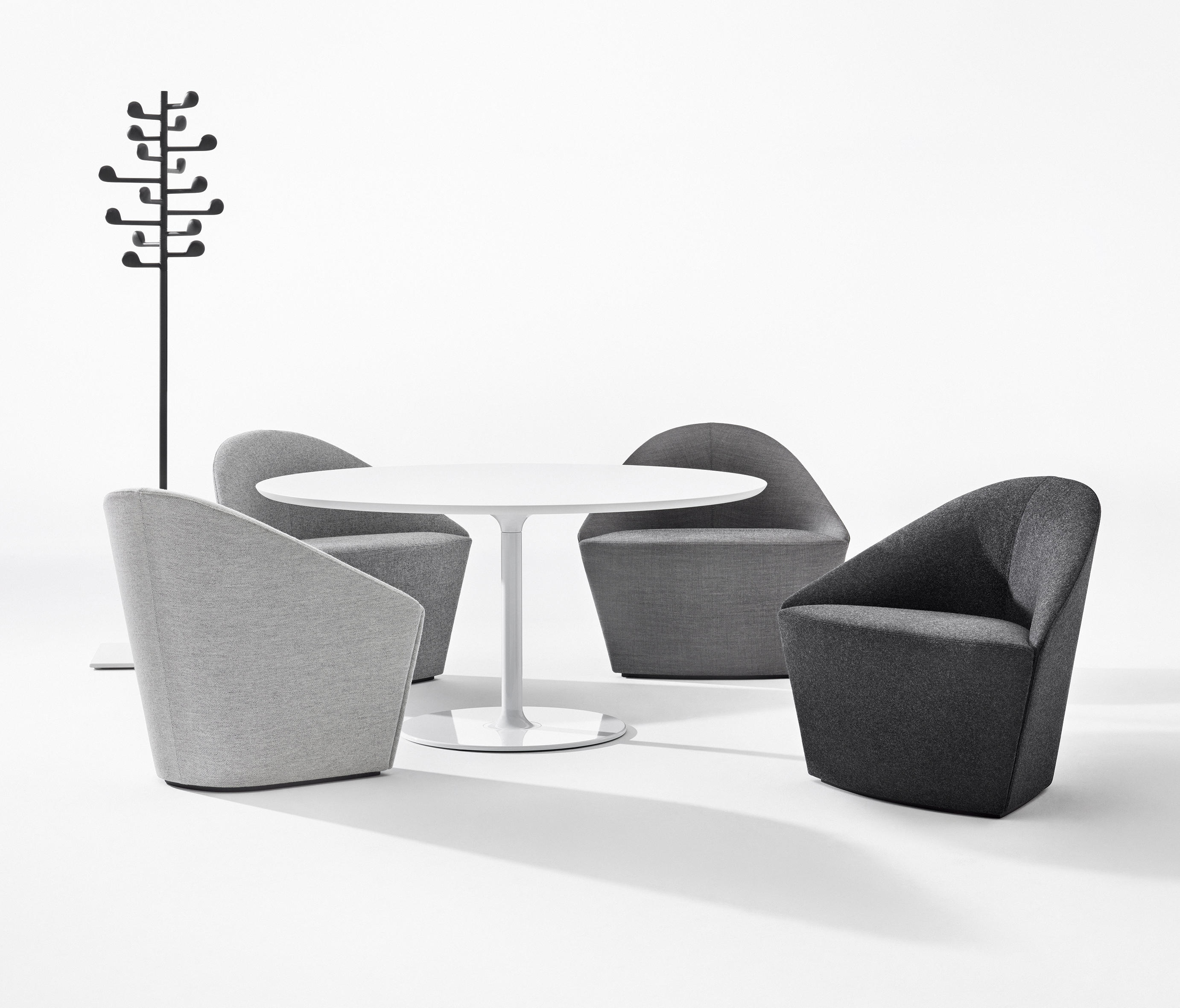 乐竞平台 - 坐具|休闲椅|办公家具|设计师家具|科利纳办公休闲沙发