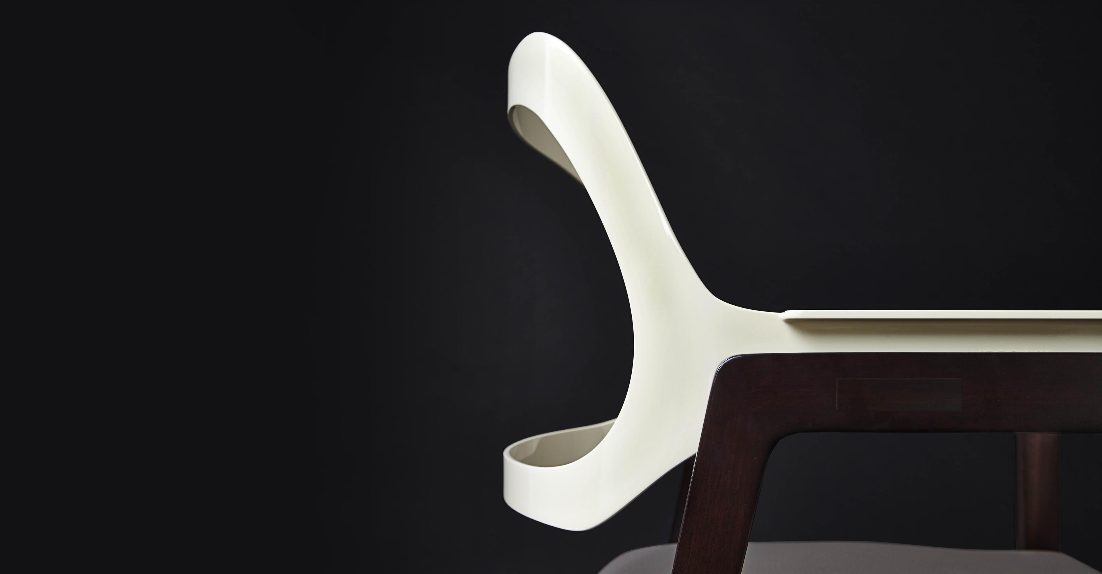 乐竞平台 - 坐具|餐椅|办公家具|设计师家具|卡尔顿餐椅