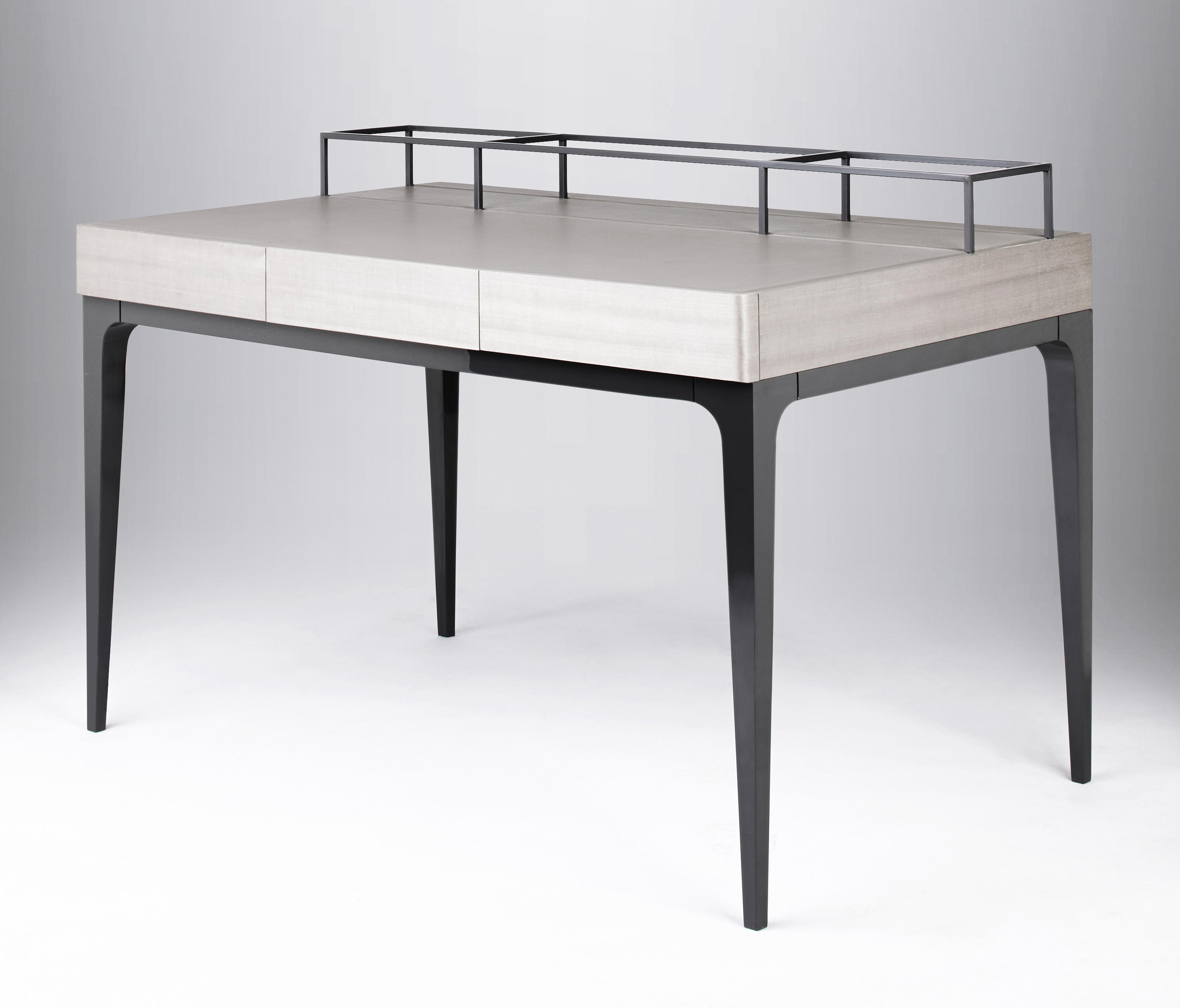 乐竞平台 - 桌几|办公桌|办公家具|设计师家具|海明威书桌