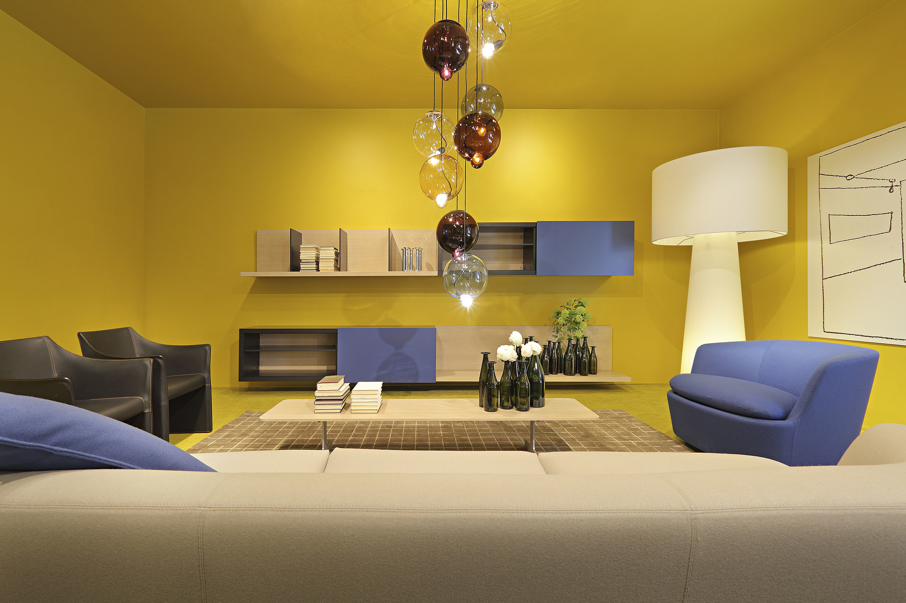 乐竞平台 - 附件|饰品|办公家具|设计师家具|3个绿色瓶子