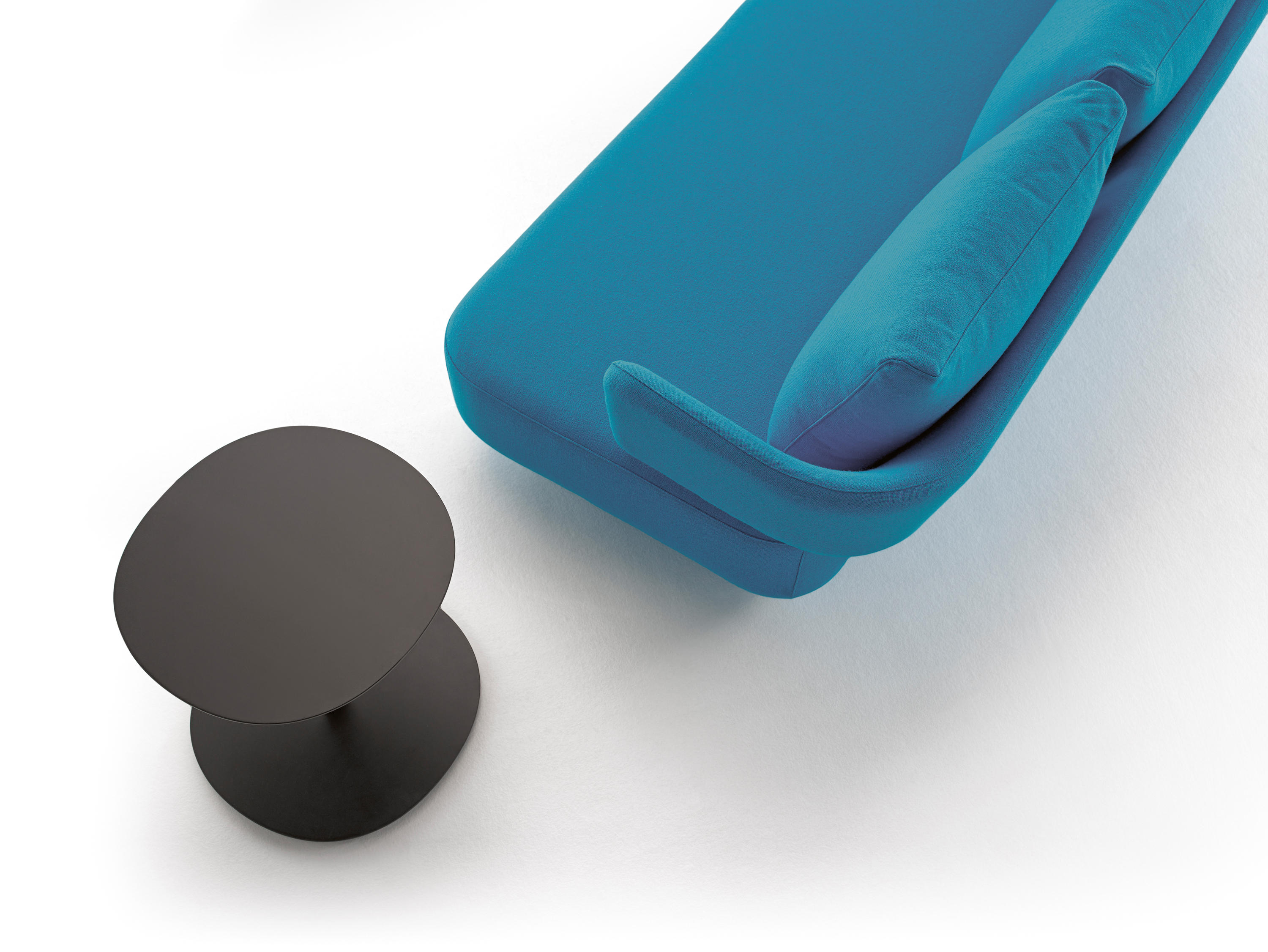 乐竞平台 - 桌几|茶几/边几|办公家具|设计师家具|SERRA 茶几/角几