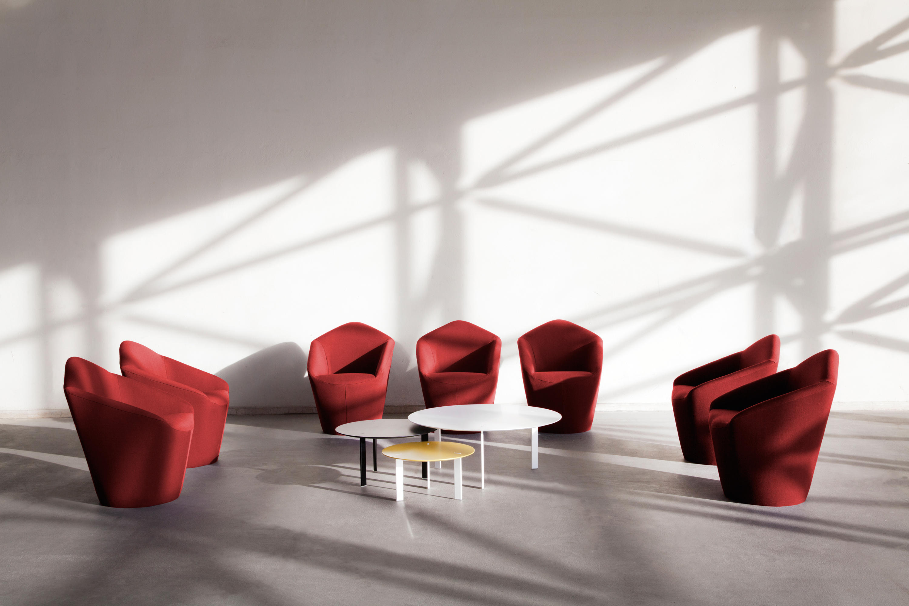 乐竞平台 - 桌几|茶几/边几|办公家具|设计师家具|Ryutaro 茶几/角几