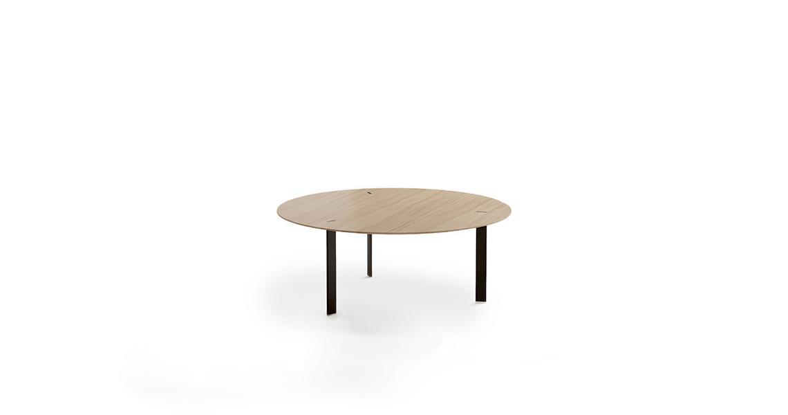 乐竞平台 - 桌几|茶几/边几|办公家具|设计师家具|Ryutaro 茶几/角几