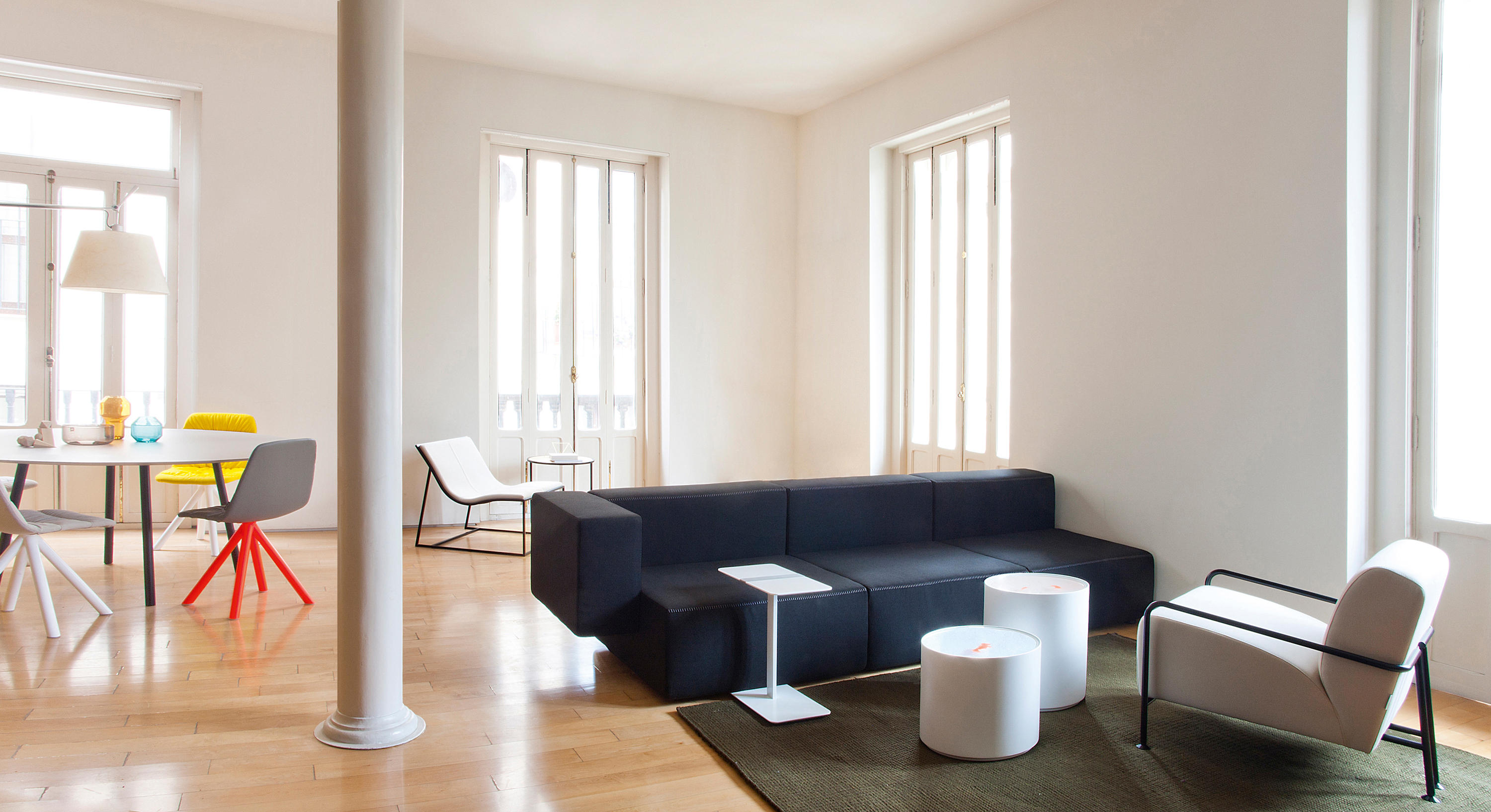 乐竞平台 - 坐具|沙发|办公家具|设计师家具|Colubi 扶手椅/沙发椅