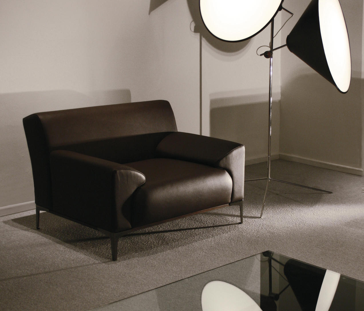 乐竞平台 - 坐具|沙发|办公家具|设计师家具|托马斯沙发