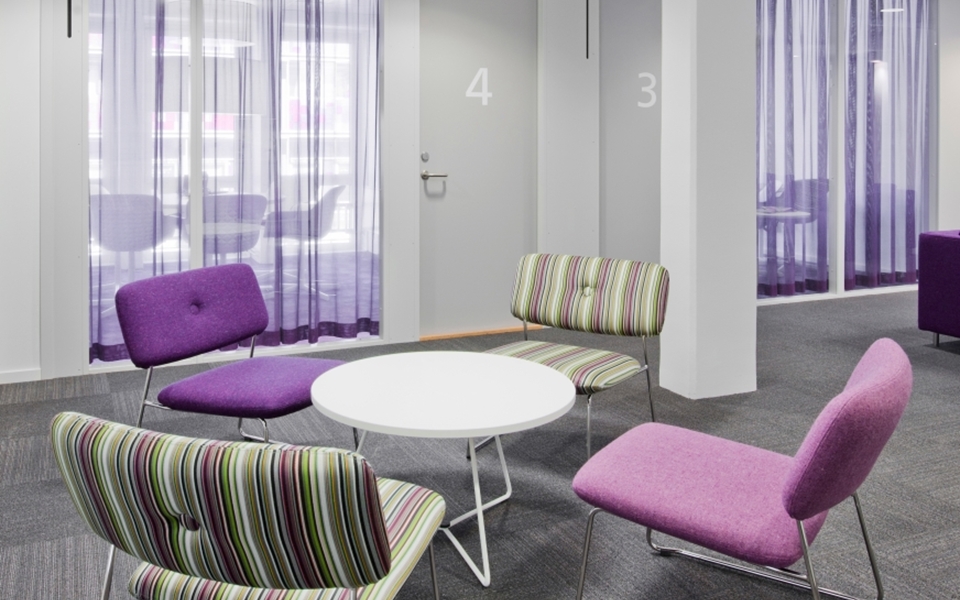 乐竞平台 - 坐具|沙发|办公家具|设计师家具|DUNDRA  沙发椅