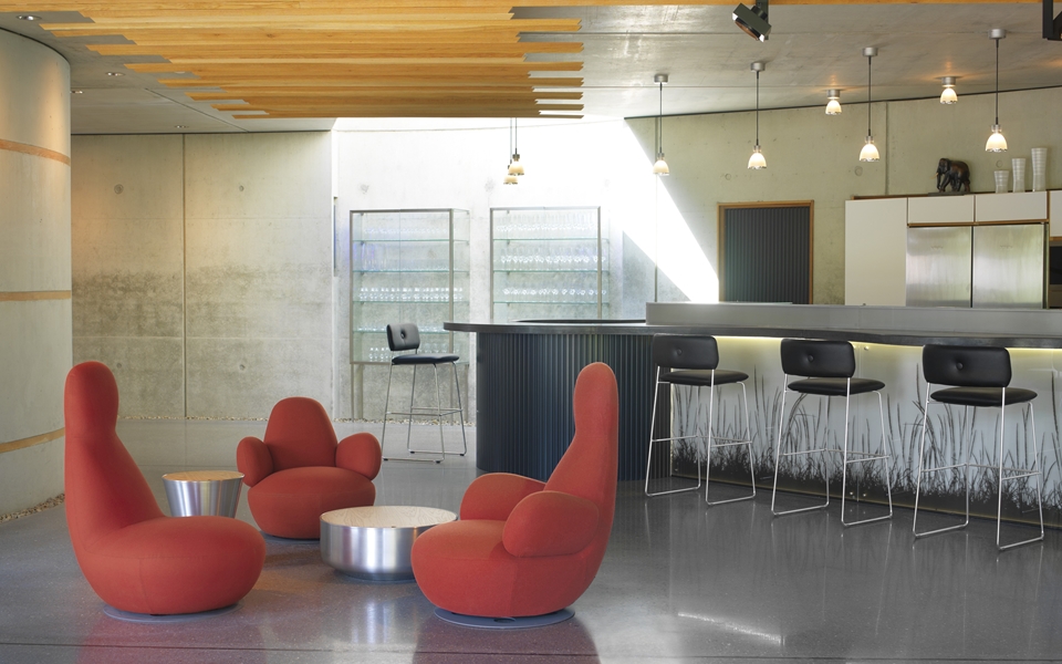 乐竞平台 - 坐具|沙发|办公家具|设计师家具|OPPO  沙发椅