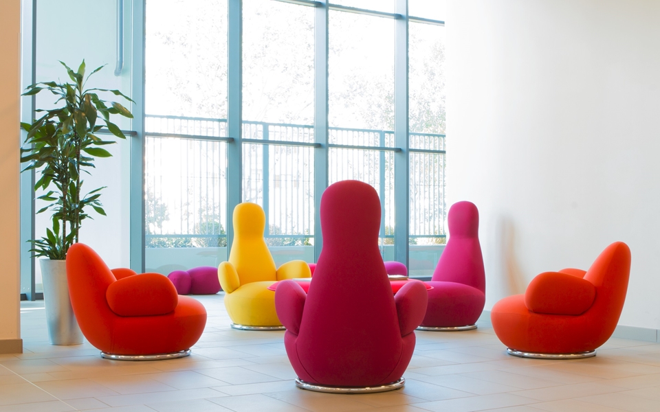 乐竞平台 - 坐具|沙发|办公家具|设计师家具|OPPO  沙发椅