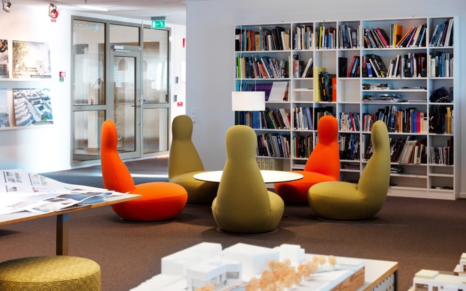 乐竞平台 - 坐具|沙发|办公家具|设计师家具|OPPO  沙发椅