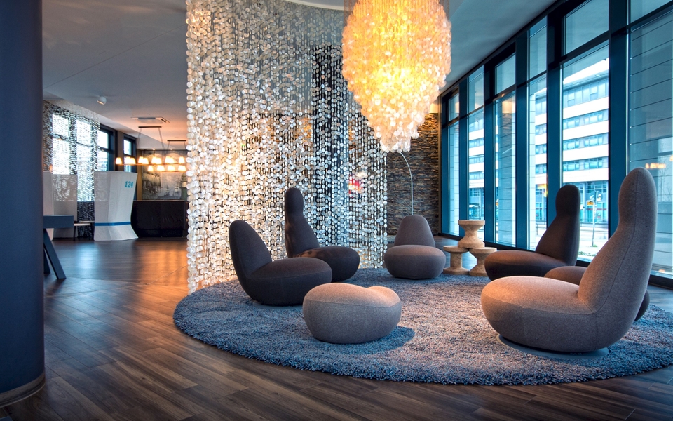 乐竞平台 - 坐具|沙发|办公家具|设计师家具|OPPO  沙发椅