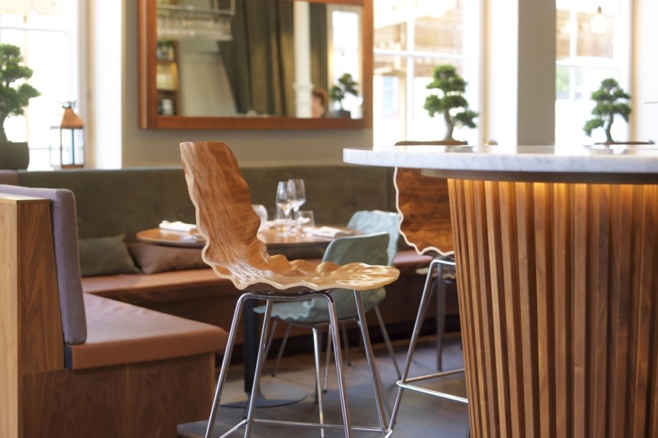 乐竞平台 - 坐具|吧椅/凳子|办公家具|设计师家具|Dent 吧椅