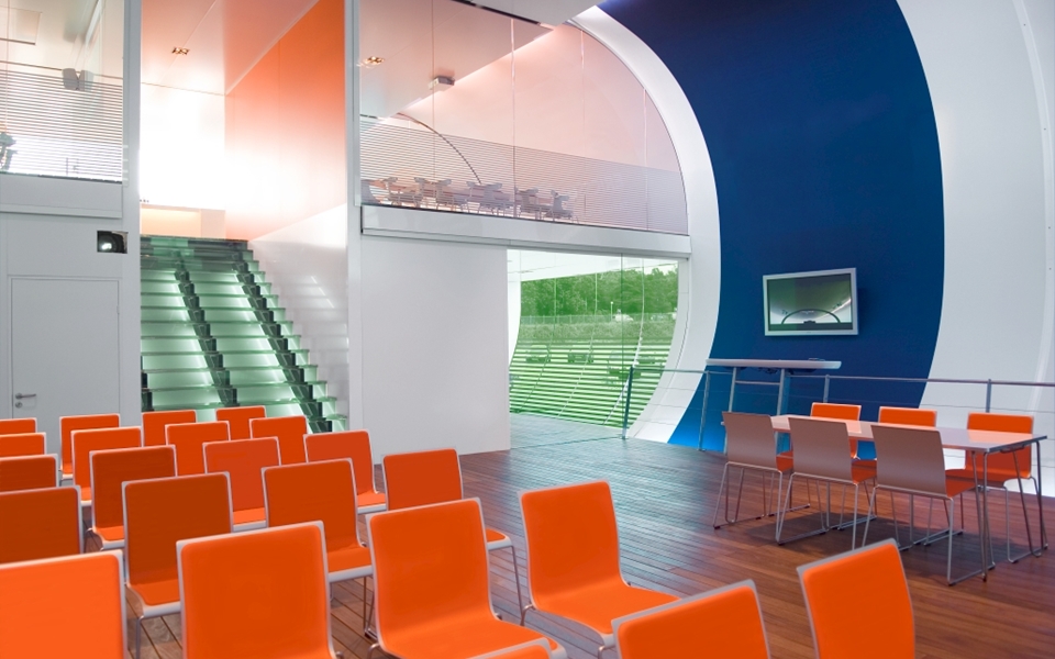 乐竞平台 - 坐具|餐椅|办公家具|设计师家具|STING 餐椅/洽谈椅