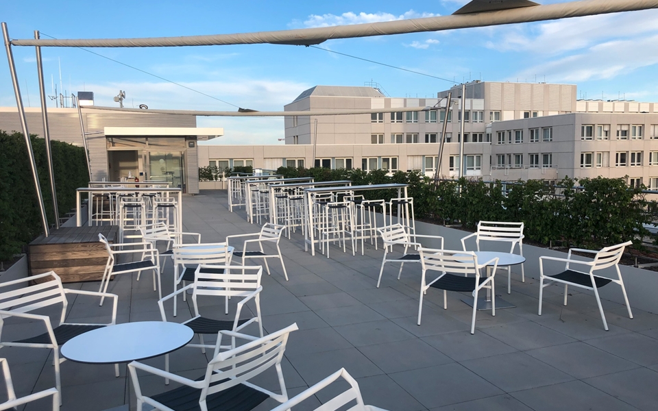 乐竞平台 - 坐具|吧椅/凳子|办公家具|设计师家具|STRAW 吧椅