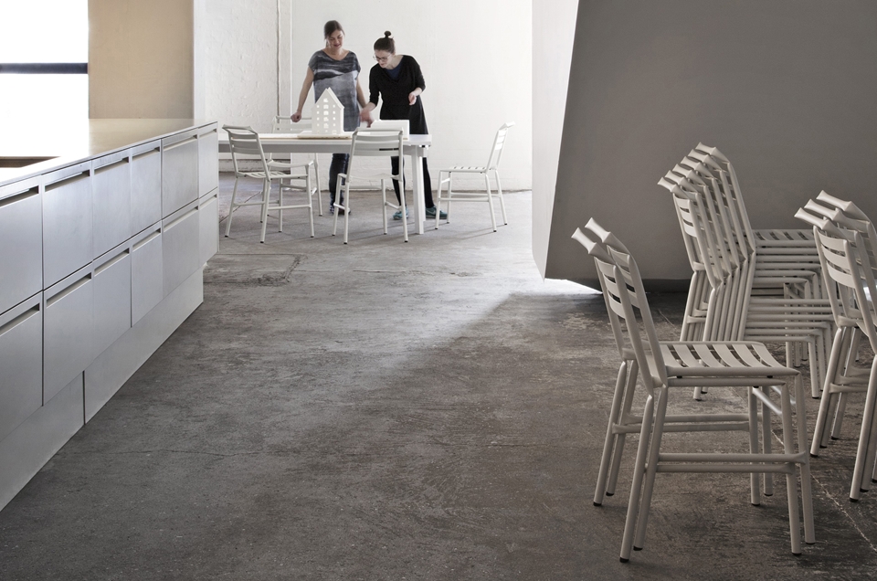 乐竞平台 - 坐具|休闲椅|办公家具|设计师家具|STRAW 休闲椅