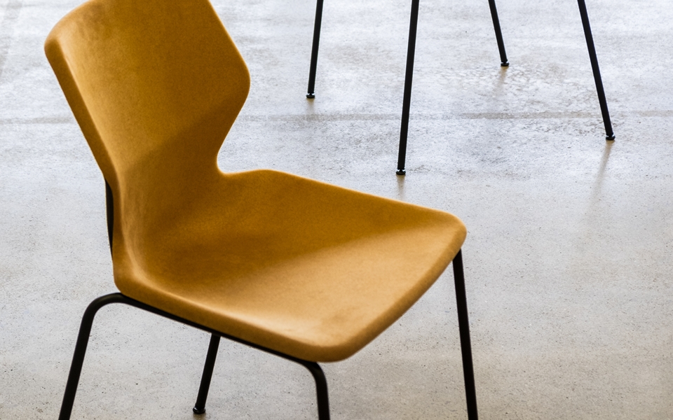 乐竞平台 - 坐具|餐椅|办公家具|设计师家具|Boo 餐椅/洽谈椅