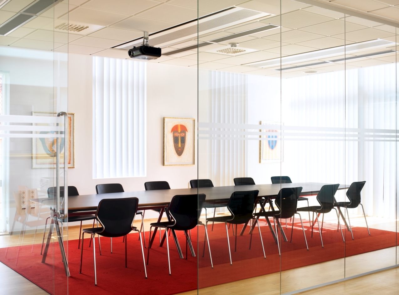 乐竞平台 - 坐具|餐椅|办公家具|设计师家具|Boo 餐椅/洽谈椅