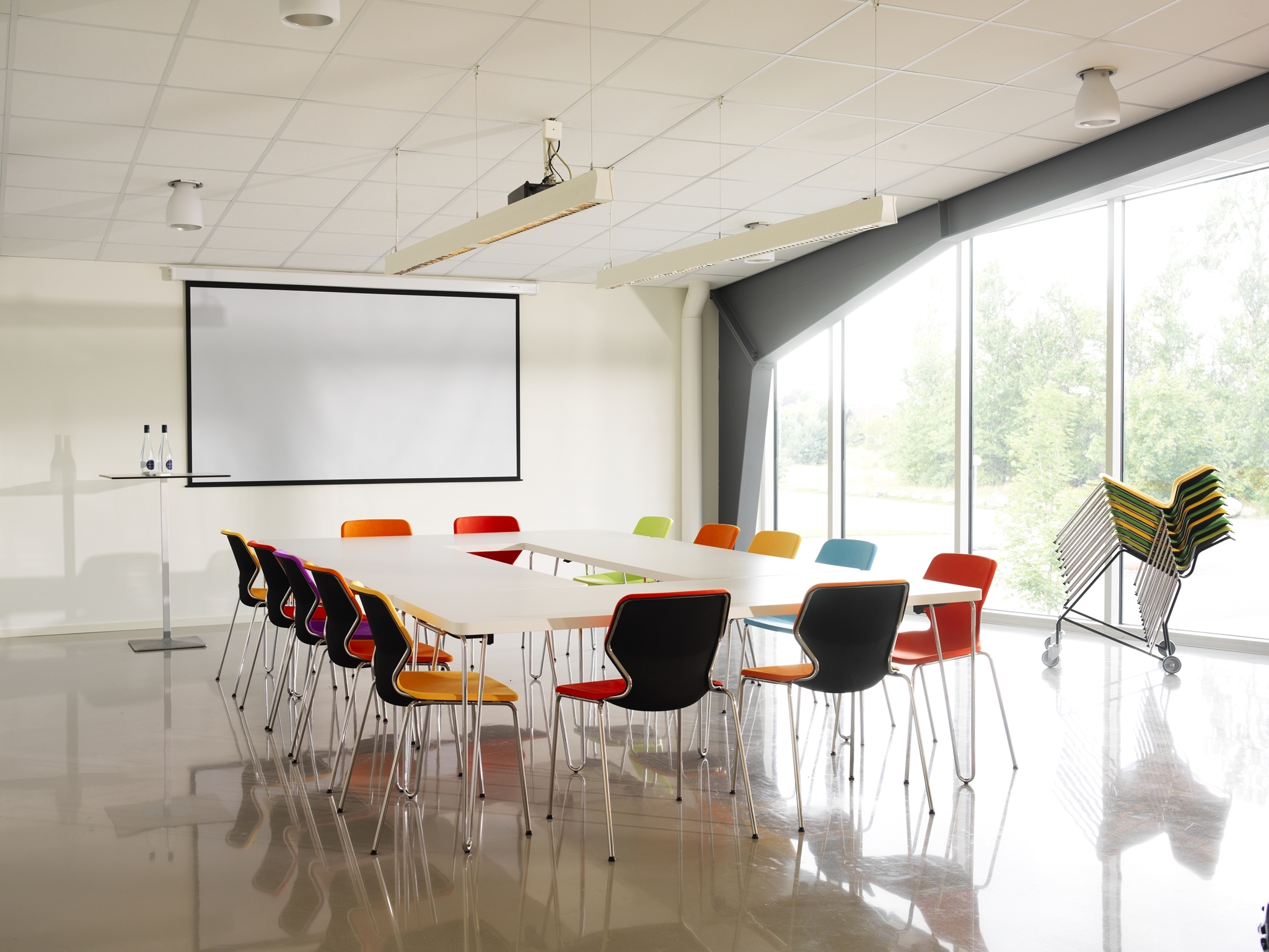 乐竞平台 - 坐具|餐椅|办公家具|设计师家具|Boo 餐椅/洽谈椅