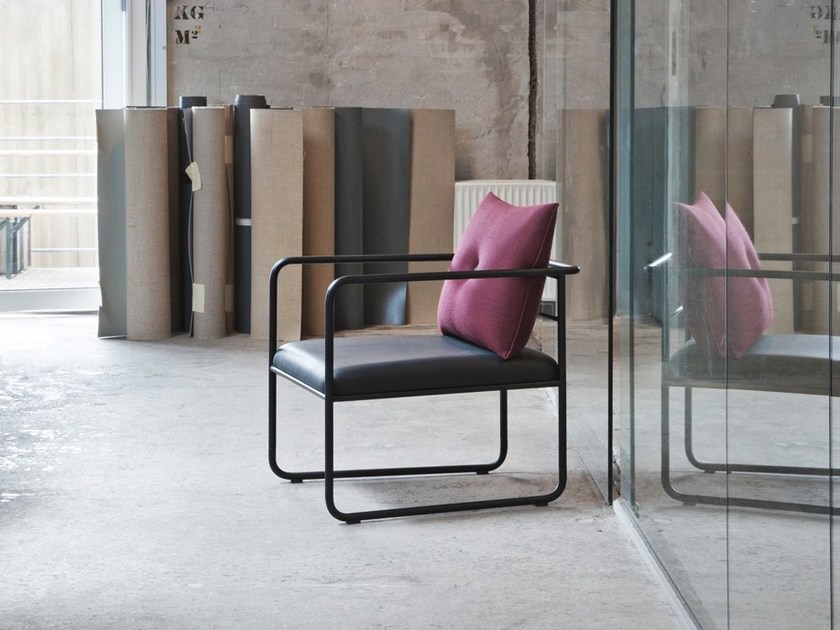 乐竞平台 - 坐具|休闲椅|办公家具|设计师家具|MORRIS JR  休闲沙发椅