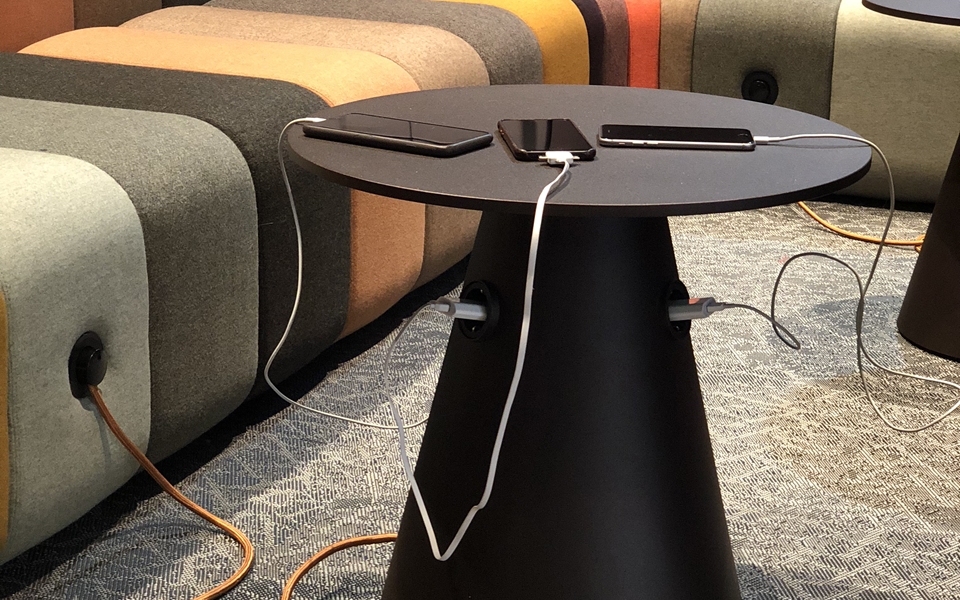 乐竞平台 - 桌几|茶几/边几|办公家具|设计师家具|JACKLESS  茶几/咖啡桌