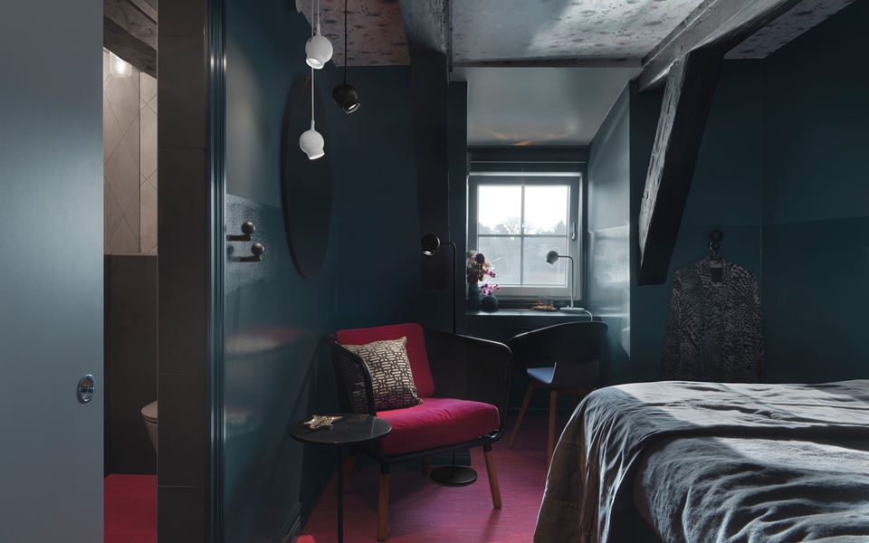 乐竞平台 - 桌几|茶几/边几|办公家具|设计师家具|COURONNE  茶几/咖啡桌