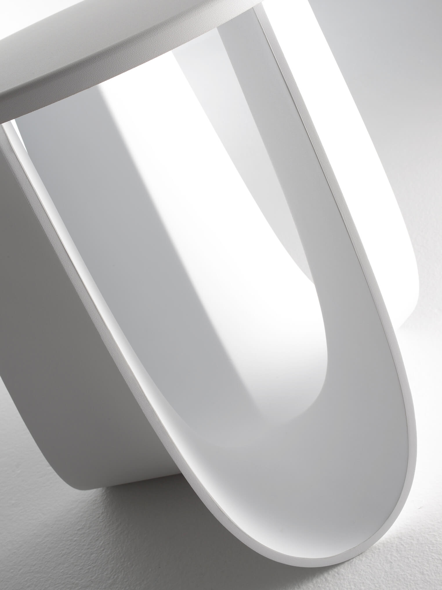 乐竞平台 - 桌几|茶几/边几|办公家具|设计师家具|Polyurethane stool  茶几/角几