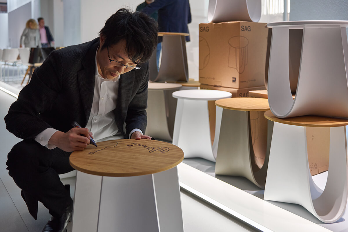 乐竞平台 - 桌几|茶几/边几|办公家具|设计师家具|Polyurethane stool  茶几/角几