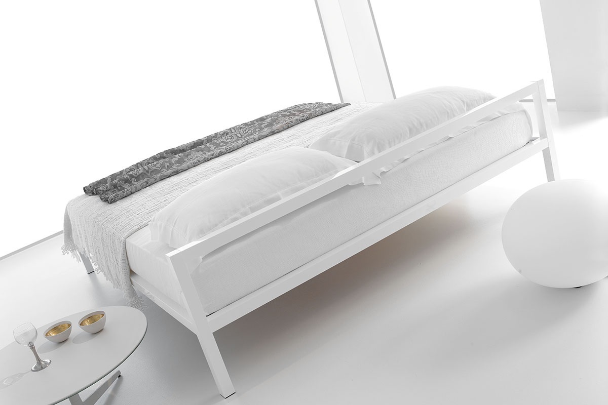乐竞平台 - 卧室|床|办公家具|设计师家具|ALUMINIUM BED 床