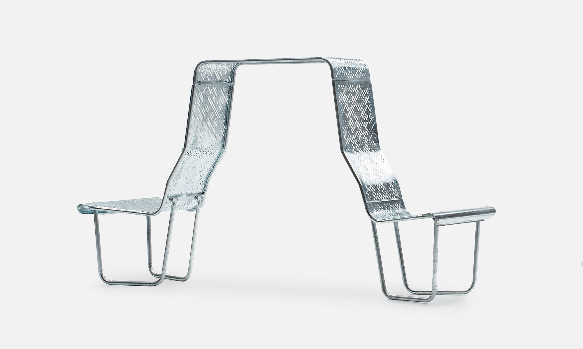 乐竞平台 - 坐具|户外椅|办公家具|设计师家具|EL POETA  户外等候椅