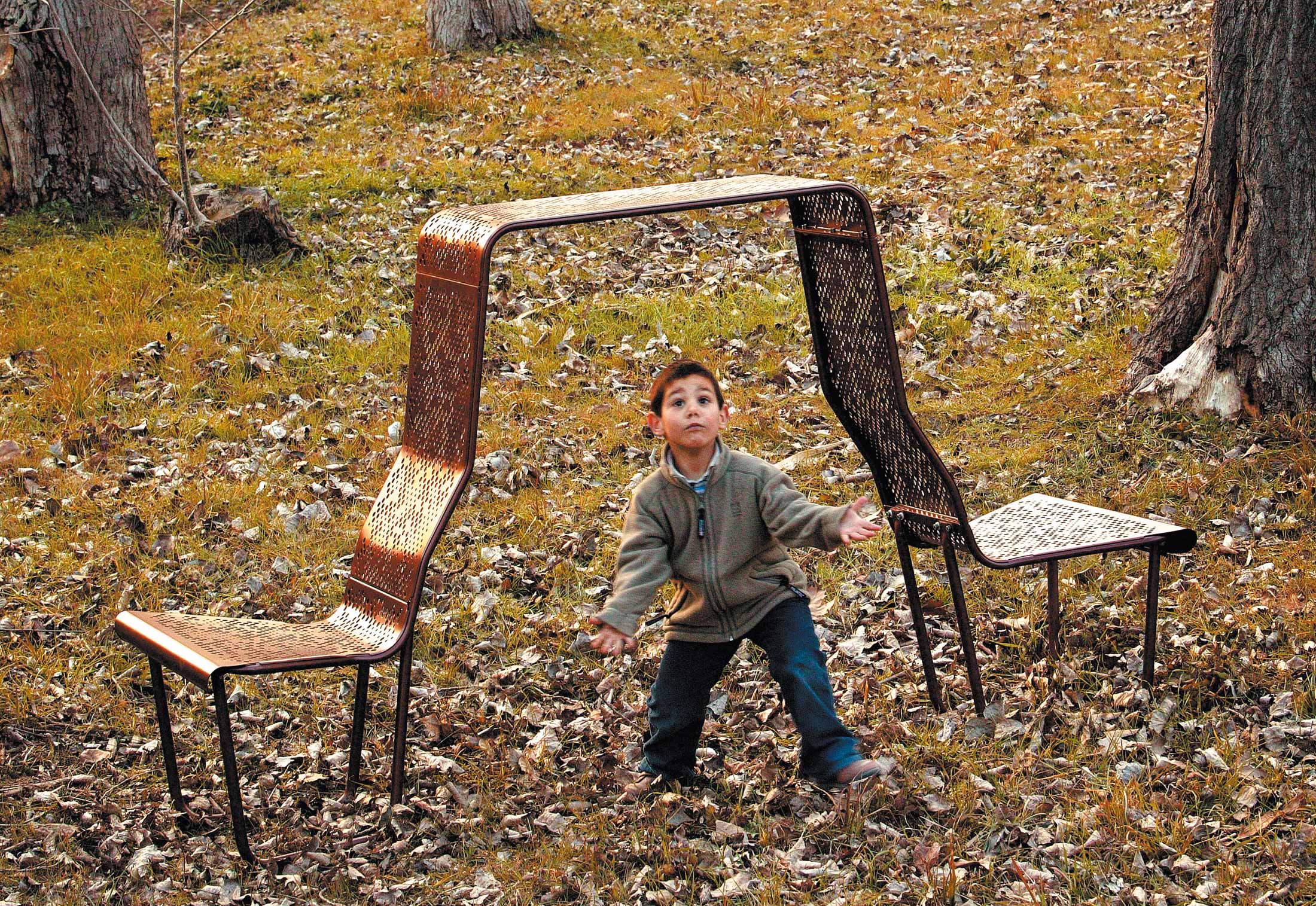 乐竞平台 - 坐具|户外椅|办公家具|设计师家具|EL POETA  户外等候椅