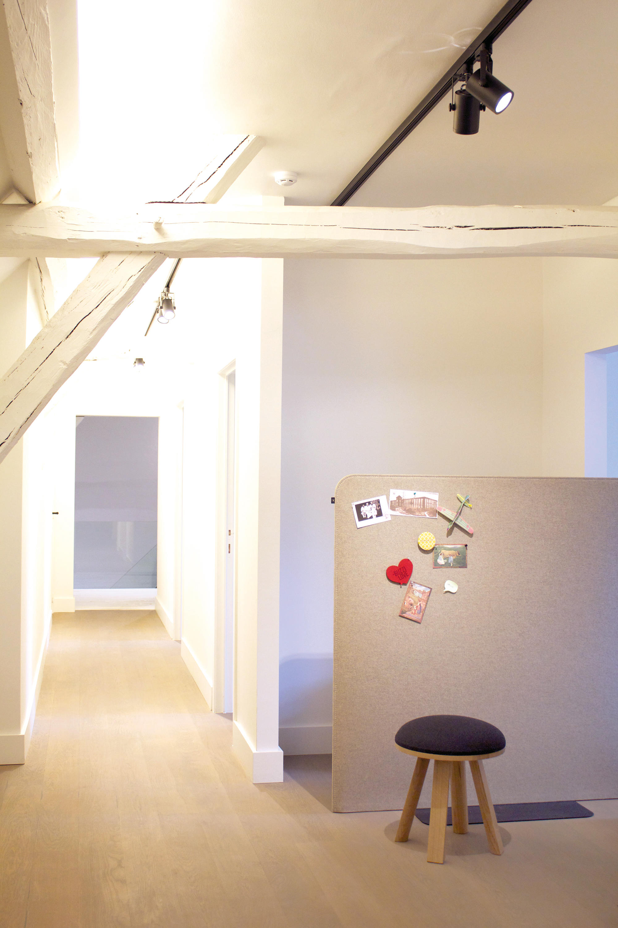 乐竞平台 - 附件|屏风|办公家具|设计师家具|自由