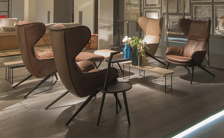 乐竞平台 - 坐具|休闲椅|办公家具|设计师家具|P22椅&脚踏