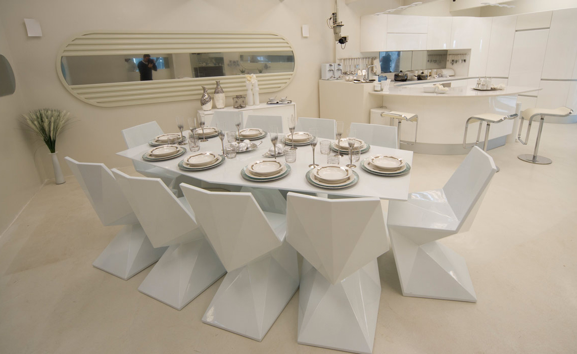 乐竞平台 - 坐具|餐椅|办公家具|设计师家具|菱形椅