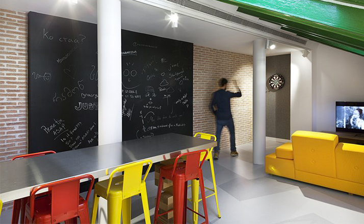 乐竞平台 - 坐具|吧椅/凳子|办公家具|设计师家具|tolix宽背吧凳