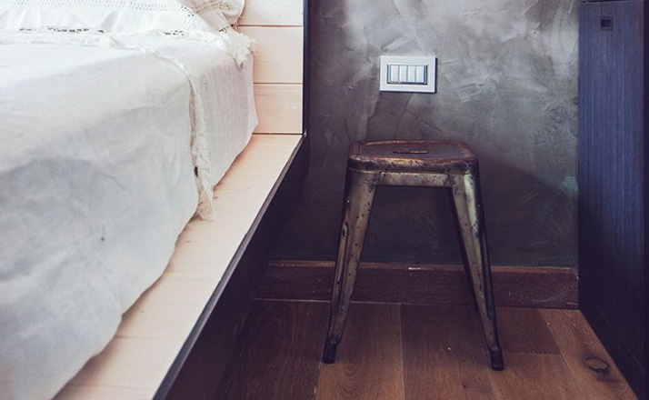 乐竞平台 - 坐具|餐椅|办公家具|设计师家具|tolix迷你凳