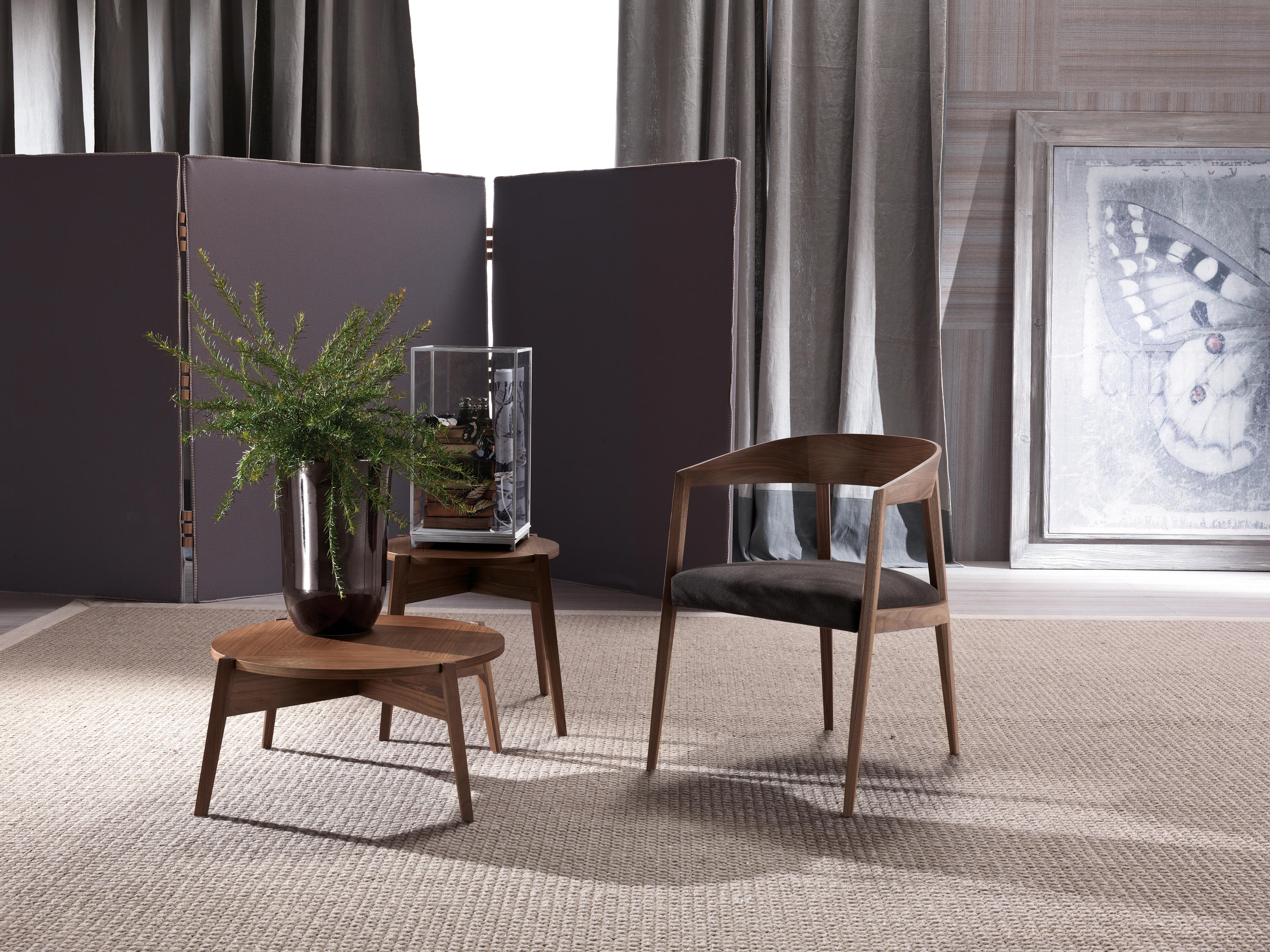 乐竞平台 - 坐具|休闲椅|办公家具|设计师家具|丽莎扶手椅