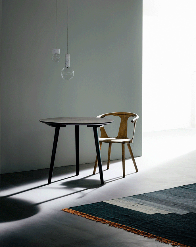 乐竞平台 - 坐具|餐椅|办公家具|设计师家具|Between SK2 餐椅