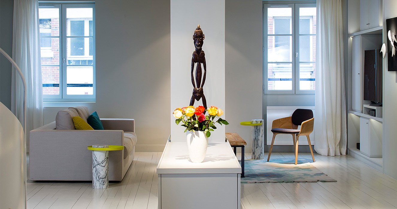 乐竞平台 - 桌几|茶几/边几|办公家具|设计师家具|敬礼边桌