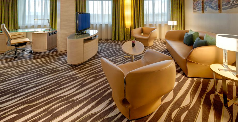 乐竞平台 - 坐具|沙发|办公家具|设计师家具|春暖花开沙发