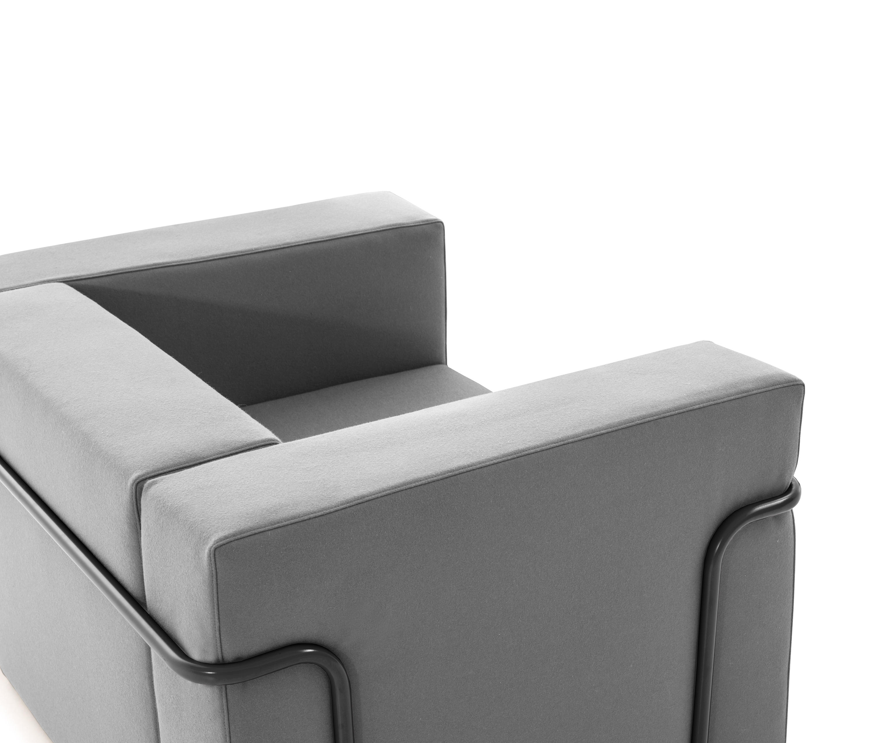 乐竞平台 - 坐具|沙发|办公家具|设计师家具|管道沙发