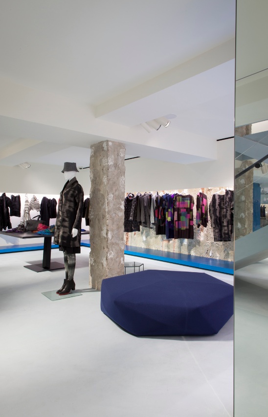 乐竞平台 - 坐具|吧椅/凳子|办公家具|设计师家具|布鲁克矮凳