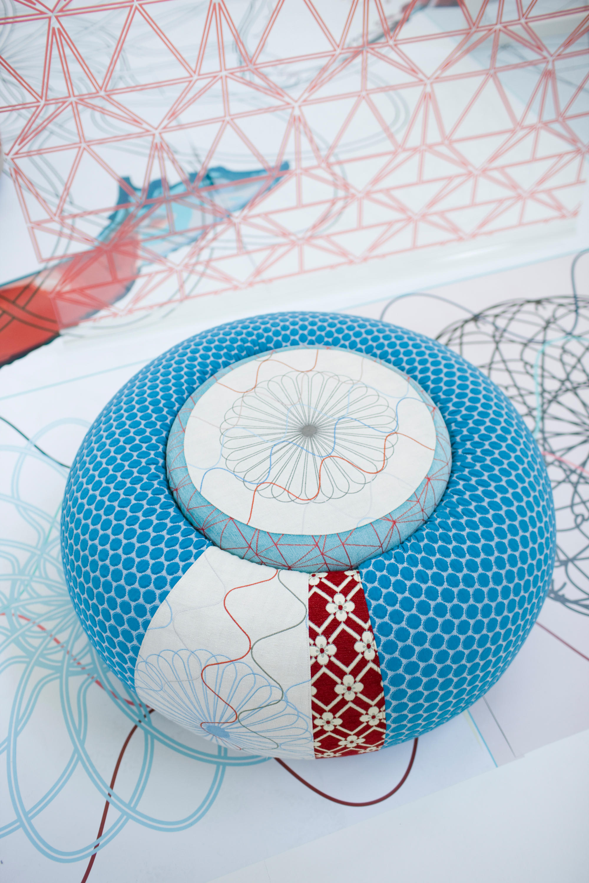 乐竞平台 - 坐具|吧椅/凳子|办公家具|设计师家具|甜甜圈圆墩