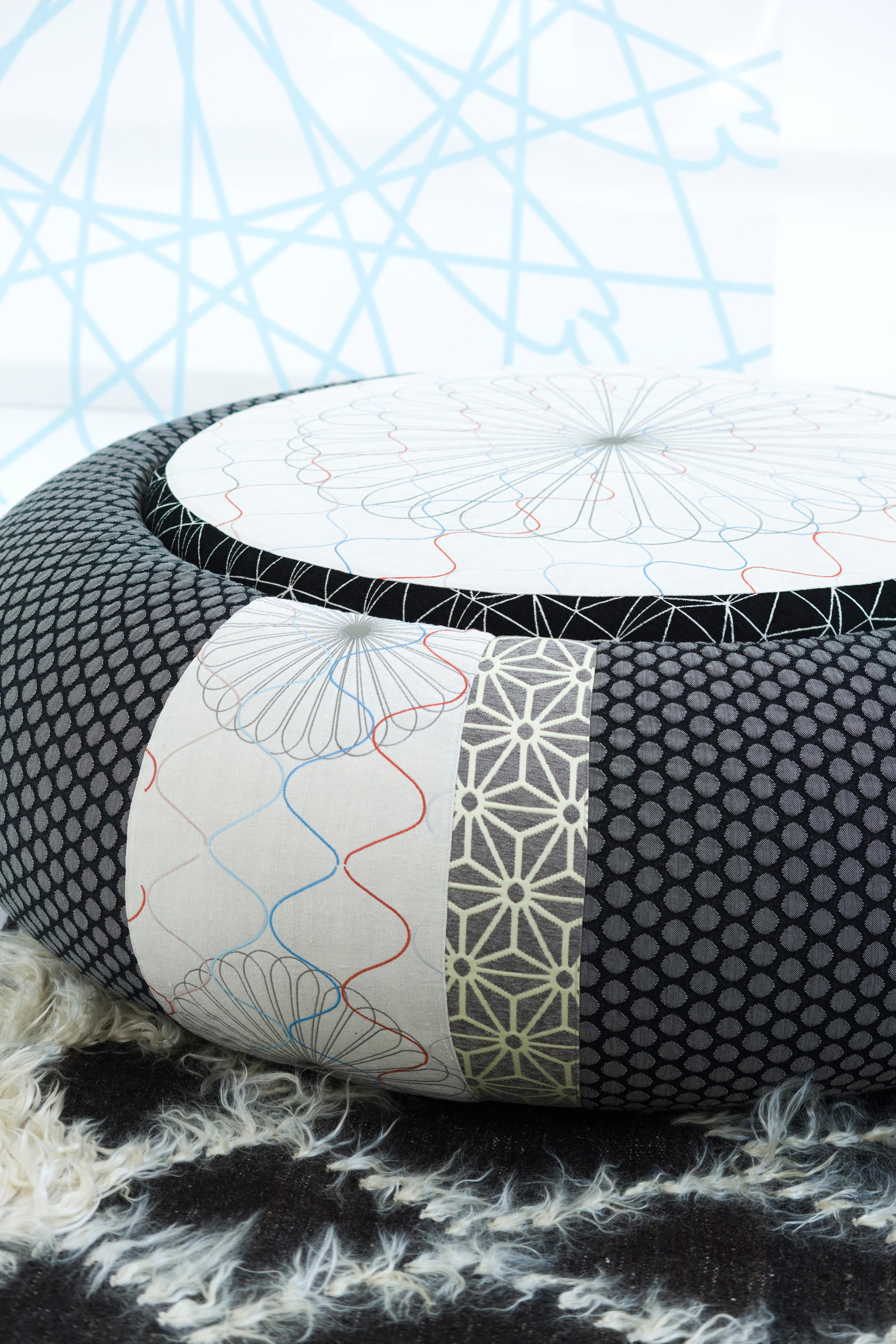 乐竞平台 - 坐具|吧椅/凳子|办公家具|设计师家具|甜甜圈圆墩