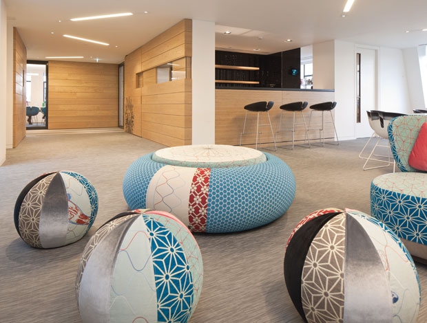 乐竞平台 - 坐具|吧椅/凳子|办公家具|设计师家具|欢乐圆墩