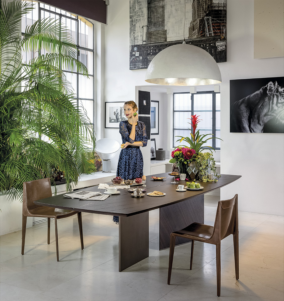 乐竞平台 - 桌几|餐桌|办公家具|设计师家具|ε餐桌