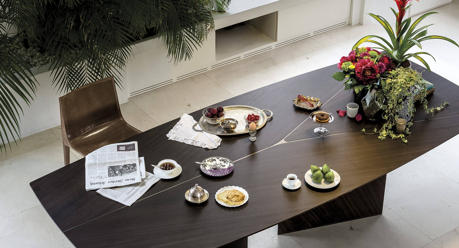 乐竞平台 - 桌几|餐桌|办公家具|设计师家具|ε餐桌