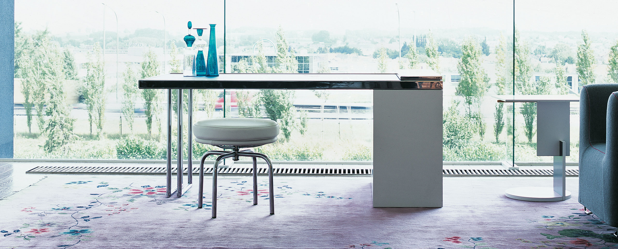 乐竞平台 - 坐具|休闲椅|办公家具|设计师家具|528印度支那椅