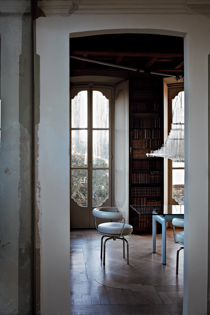 乐竞平台 - 坐具|休闲椅|办公家具|设计师家具|528印度支那椅